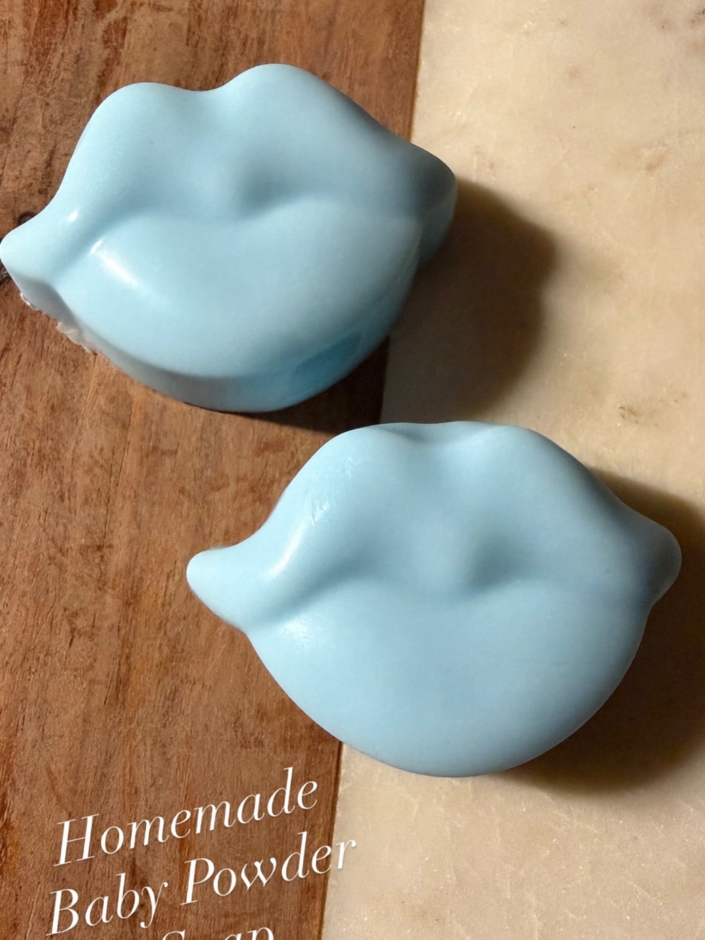 Homemade Baby Powder Lip-Shaped Soap - Blue